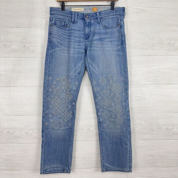 Pilcro Low-Rise Slim Boyfriend Jeans 28 Blue Light Wash Embroidered Straight Leg - Picture 1 of 13